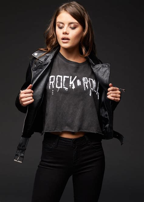 Black Cropped Rock 'n' Roll Tee | Rocker outfit, Rocker girl outfits, Rocker chic outfit