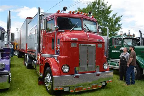 1950's Peterbilt 350 Cabover with Droom box | Trucks | Pinterest ...