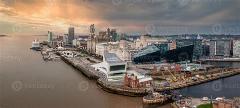 Beautiful panorama of Liverpool waterfront in the sunset. 5089806 Stock ...