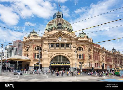 Vic station hi-res stock photography and images - Alamy