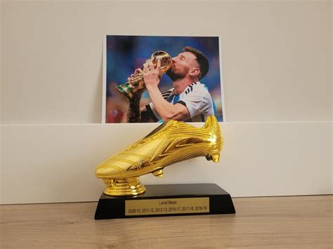 Lionel Messi - Golden Boot + Photography (Messi Argentina) - Catawiki