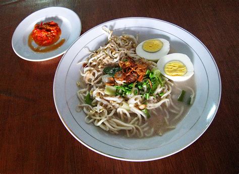 Resep Mie Celor Asli Khas Palembang Kuah Lezat & Gurih