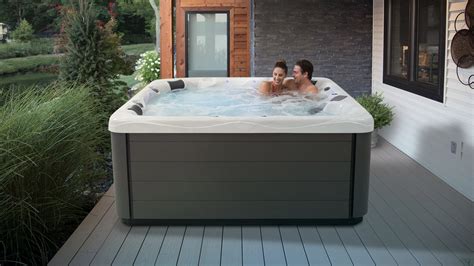 Best Five-Person Hot Tubs for Every Budget - Master Spas Blog