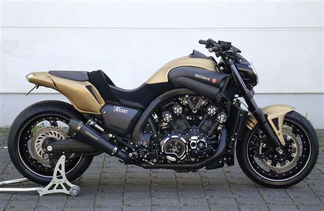 Yamaha Yamaha VMAX - Moto.ZombDrive.COM