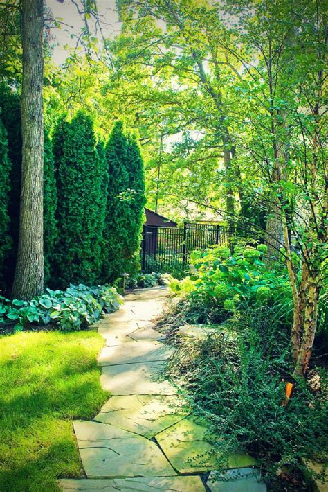 Eco-Friendly Landscaping ideas for your home. #green #garden #design # ...