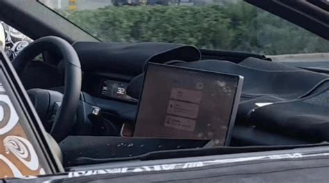 Xiaomi SU7 Car Road Test Video Leaked: With An Actively Raised Rear Spoiler - Gizcoupon