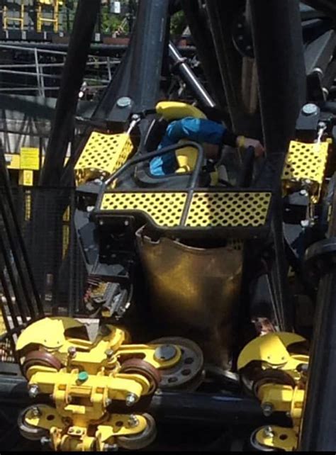 Alton Towers crash: Four teenagers seriously hurt as The Smiler ride ...