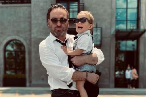 Johnny Galecki Daughter | Ecelebritymirror