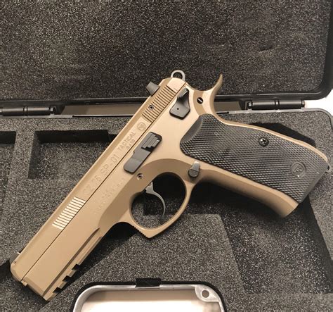 CZ 75 SP-01 Tactical in FDE : r/GunPorn