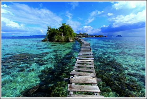 Togian Islands Travel Guide: How to Get to Paradise - Discover Your ...