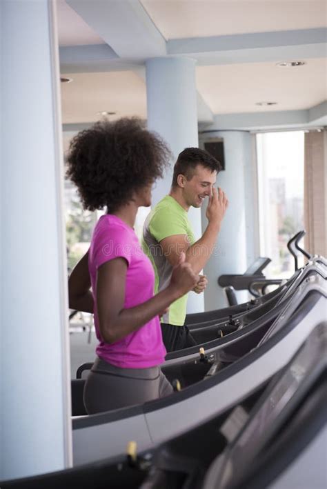 People Exercisinng a Cardio on Treadmill in Gym Stock Photo - Image of group, center: 95481648