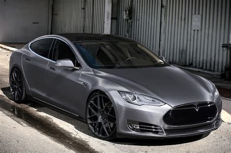 Tesla Model S P85D by Exclusive Motoring