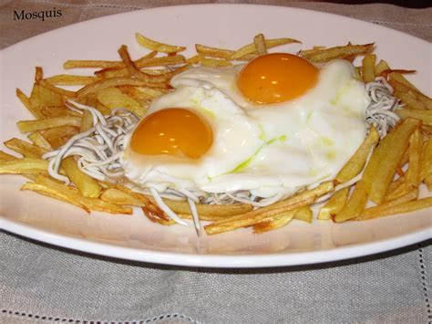 Laurel y Canela: Huevos estrellados en nido de patatas y gulas