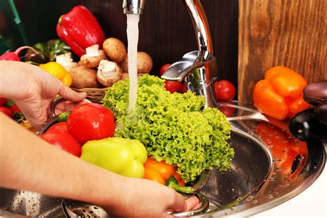 The right way to wash fruits and vegetables: 5 tips | Condé Nast ...