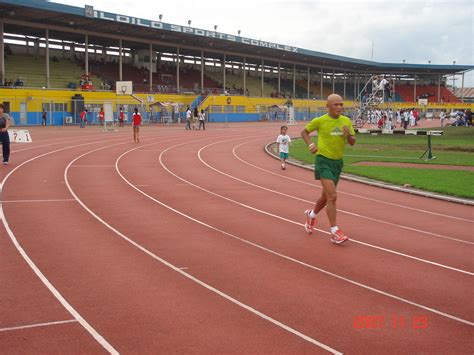 Oval Track Run – Bald Runner