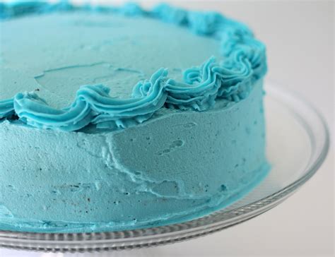 Mangio da Sola: Baby Blue Cake: Chocolate and White Cake with Blue Frosting