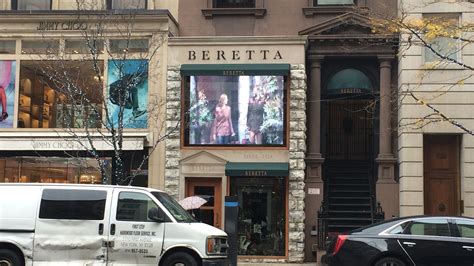 Beretta Gallery New York City (NYC) - YouTube