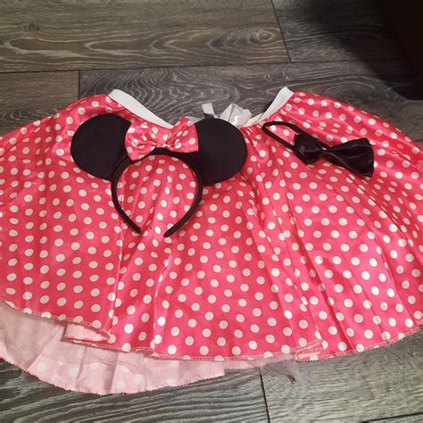 Minnie mouse outfit size L , would fit 10 to 12... - Depop