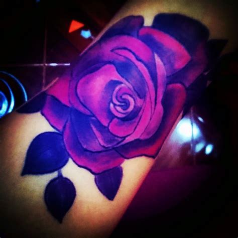 #rose #rosetattoo #redrose | May 23rd 2016 | 36445 | Rose tattoo, Floral tattoo, Book tattoo