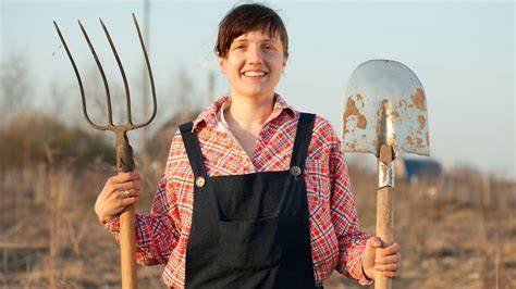 Oh, heck yes: Check out these farm tools for women | Grist