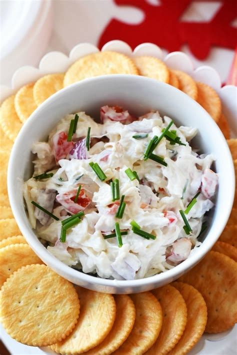 Real Crab Meat Salad Cracker Appetizer [So Easy and Delicious]