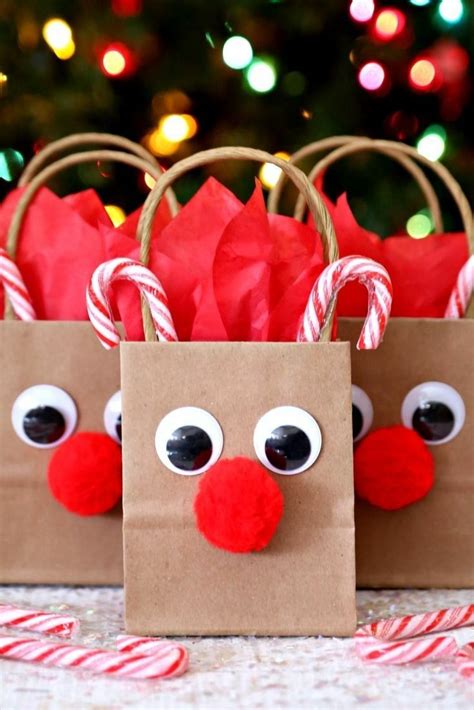 Christmas gift bags | Reindeer gifts, Diy christmas gifts, Easy ...
