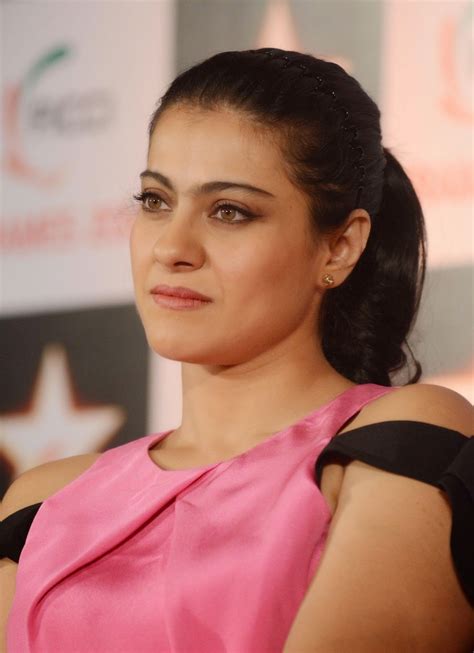 Fighting the Darkness: Kajol Looks Gorgeous In Pink Dress FICCI Frames ...