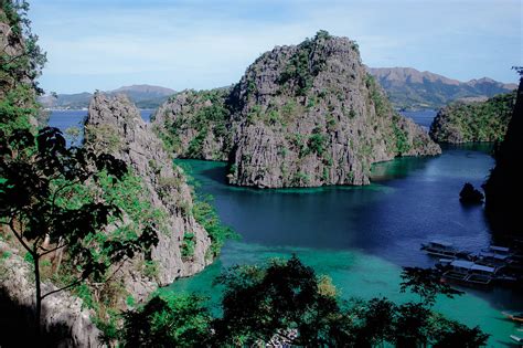 Secret Lagoon - Twin Lagoons of Coron , Palawan