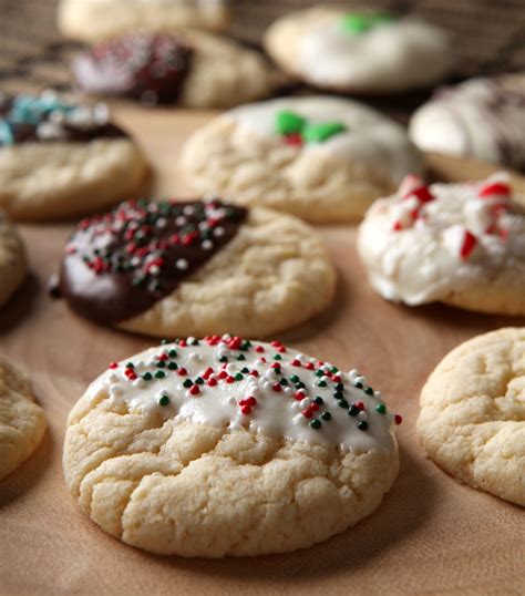 Easy Christmas Cookie Decorating Ideas and GIVEAWAY! - Brownie Bites Blog