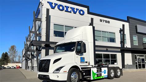 Pacific Coast Heavy Truck Group Becomes First Volvo Trucks Certified EV ...