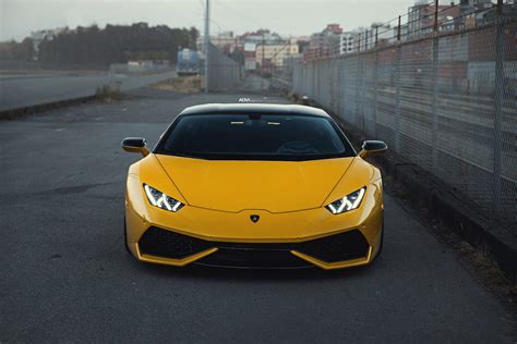 Yellow Lamborghini Huracan Looks Elegant and Upscale on ADV. 1 Wheels ...