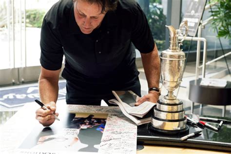 Employee of the month: Phil Mickelson drops by Callaway | Golf News and Tour Information | Golf ...