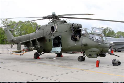 Mil Mi-24V - Poland - Air Force | Aviation Photo #2452165 | Airliners.net