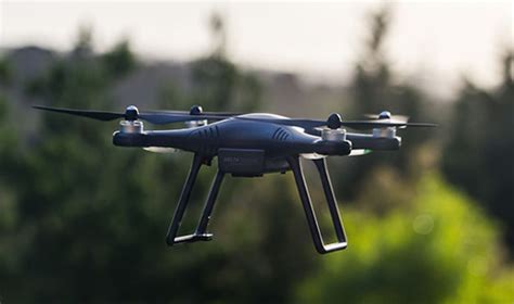 Drones and drone accessories | Currys