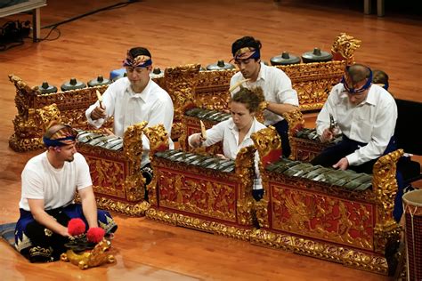 Gamelan Bali ~ Kesenian Indonesia,Melestarikan Budaya Indonesia