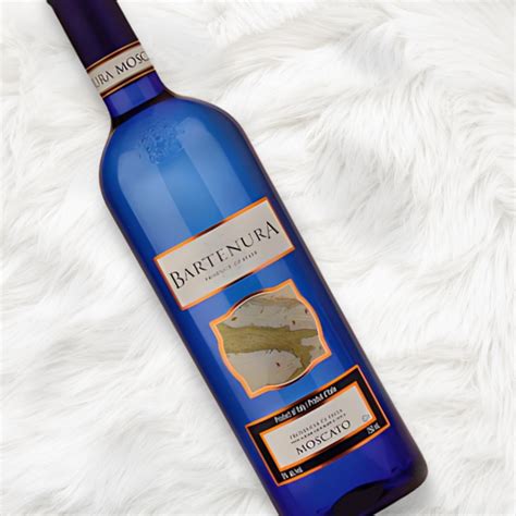 Bartenura Moscato: A Top-Rated Kosher Wine in a Striking Blue Bottle – Kosher Wine Warehouse