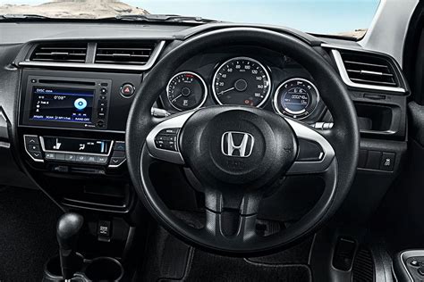 Honda BR-V (2018) Interior image, Pictures, Photos | WapCar