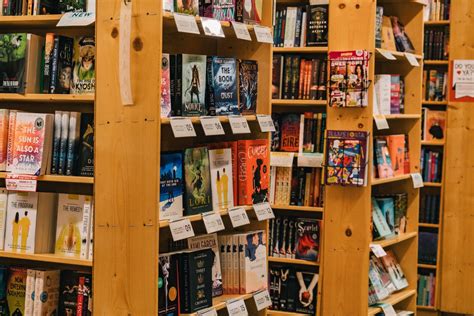 Helpful Local's Guide to Powell's Book Store | Portland Guide