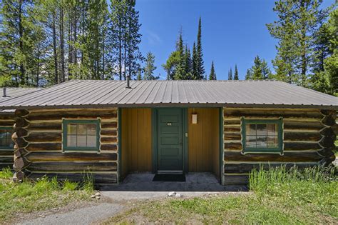 Colter Bay Village Log Cabins in Grand Teton National Park, Wyoming - Jackson Hole Vacation ...