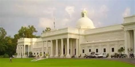 IIT Roorkee launches a global network of alumni