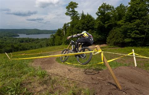 Beginners guide to downhill mountain biking - Canadian Cycling Magazine