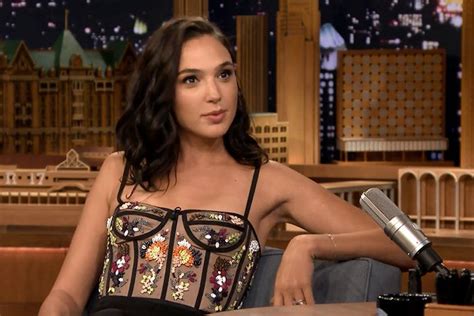 Gal Gadot on “The Tonight Show Starring Jimmy Fallon” Love her top ...