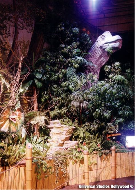 the studiotour.com - Universal Studios Hollywood - Jurassic Park Behind the Scenes