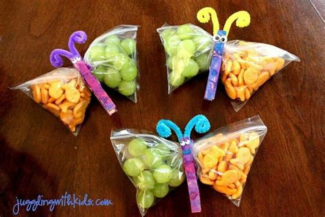 Traktatie | Butterfly snacks, Fun kids food, Fun snacks