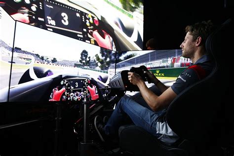 La F1 lanzará centros de simulación para disfrute de los fans