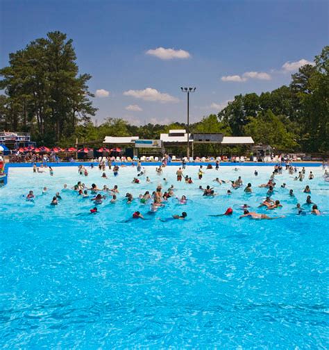 Atlanta Ocean Wave Pool - White Water Atlanta