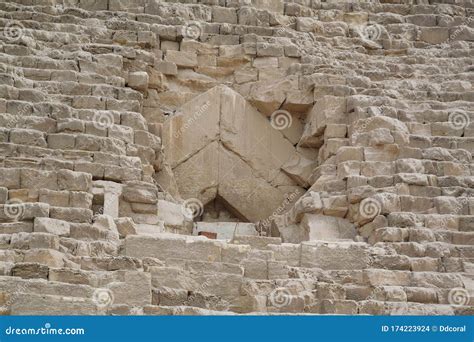 Old Entrance Inside To Great Pyramid of Giza, Egypt Stock Photo - Image of antediluvian ...