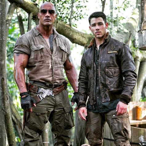 New Jumanji Photo Features Dwayne Johnson & Nick Jonas