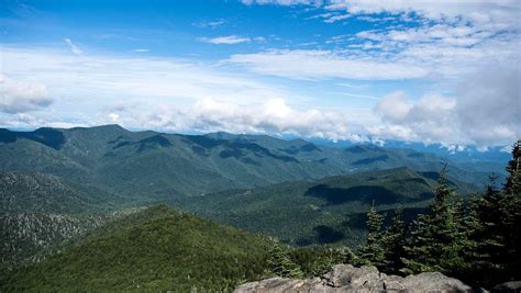 WNC hiking trails: The best spots to hike this winter