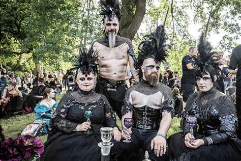 Wave-Gotik-Treffen in Leipzig: So könnt Ihr das Festival auch ohne ...